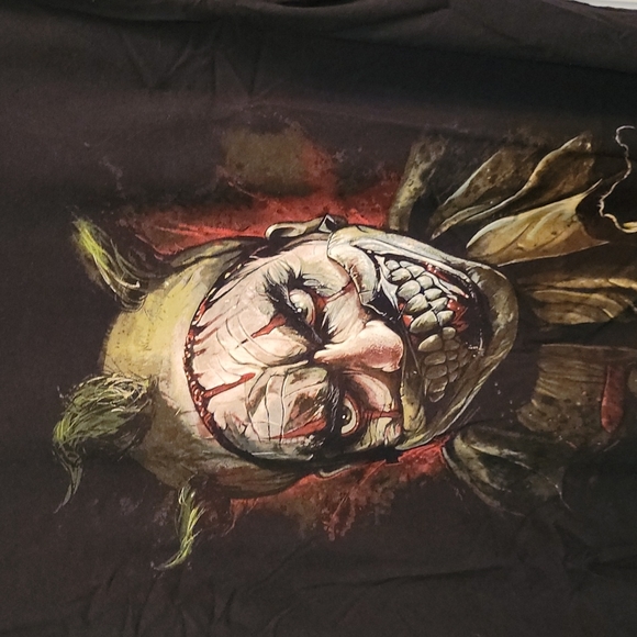 Black graphic t shirt 👕 - Picture 3 of 3